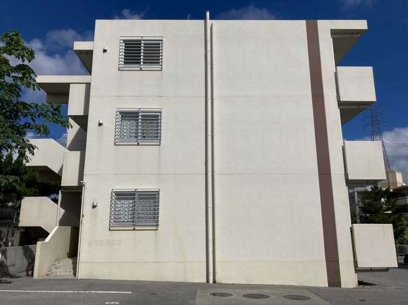 2LDK Apartment for Rent in Zakimi, Yomitan Village, Okinawa - Thumbnail 2