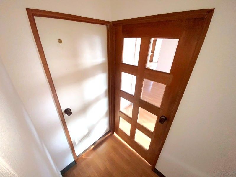 Pet-Friendly 2LDK Apartment near Tsubogawa Station, Naha - Thumbnail 2