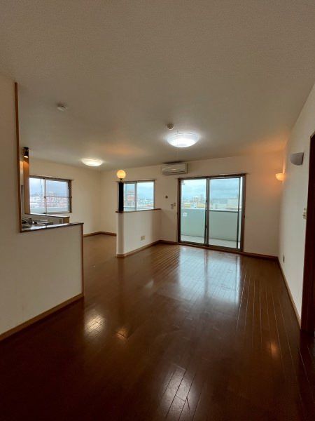 2LDK Apartment for Rent in Okinawa City, Hiyagon - Thumbnail 2