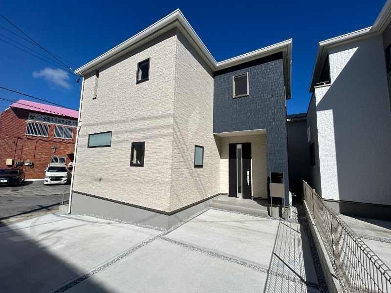 New 4LDK House for Sale in Yomitan, Okinawa - 107.64 sqm - Thumbnail 3
