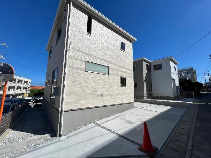 New 4LDK House for Sale in Yomitan, Okinawa - 107.64 sqm - Thumbnail 4