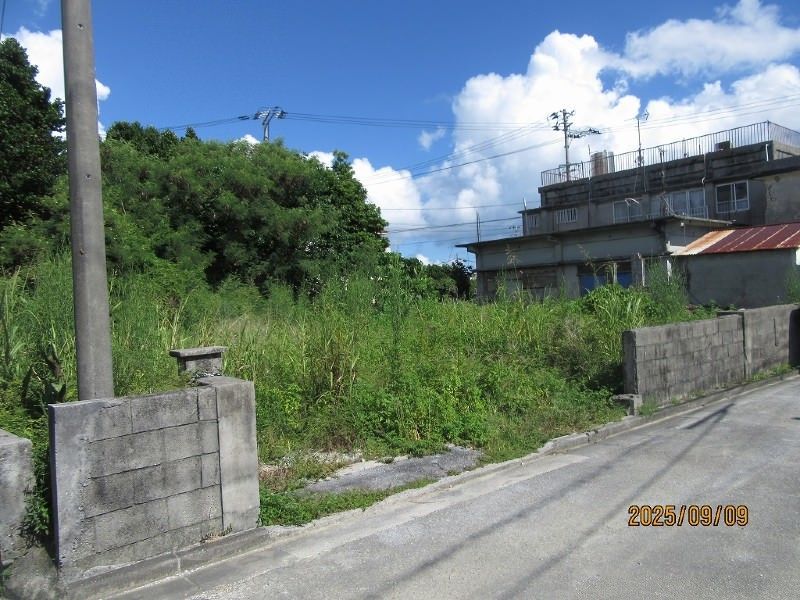 Land for Sale in Uruma City, Okinawa - 334.11 sqm Corner Lot - Thumbnail 2
