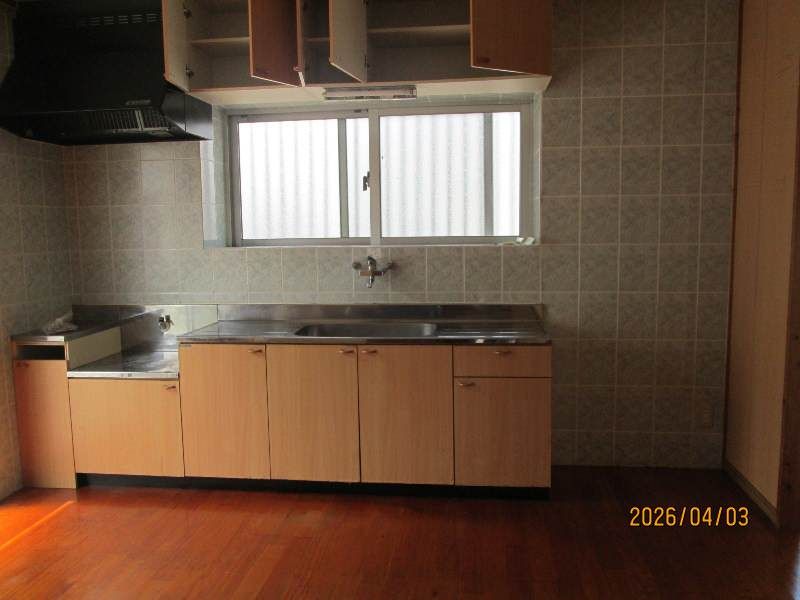 3DK Detached House for Rent in Okinawa City, Mihara - Thumbnail 4