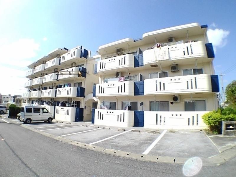 3DK Apartment for Rent in Kitanakagusuku, Okinawa - Thumbnail 4