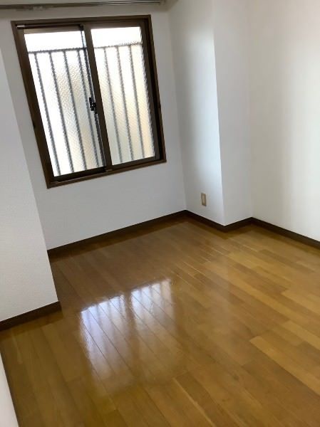 3DK Apartment for Rent in Hanatagawa, Naha, Okinawa - Thumbnail 3
