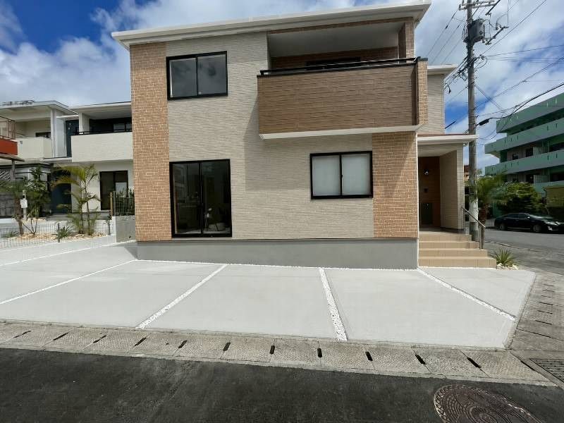 New 4LDK House for Sale in Uruma, Okinawa - Thumbnail 2