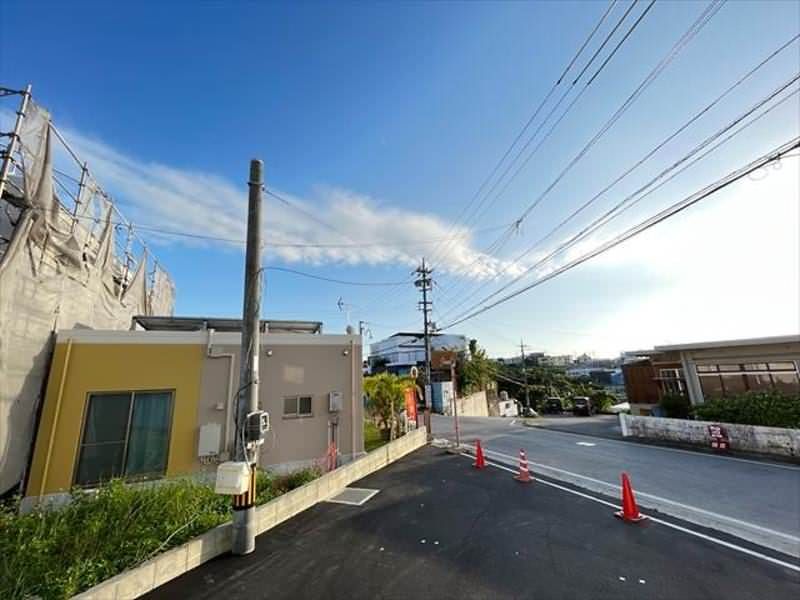 1K Apartment for Rent in Takaezu, Uruma City, Okinawa - Thumbnail 4