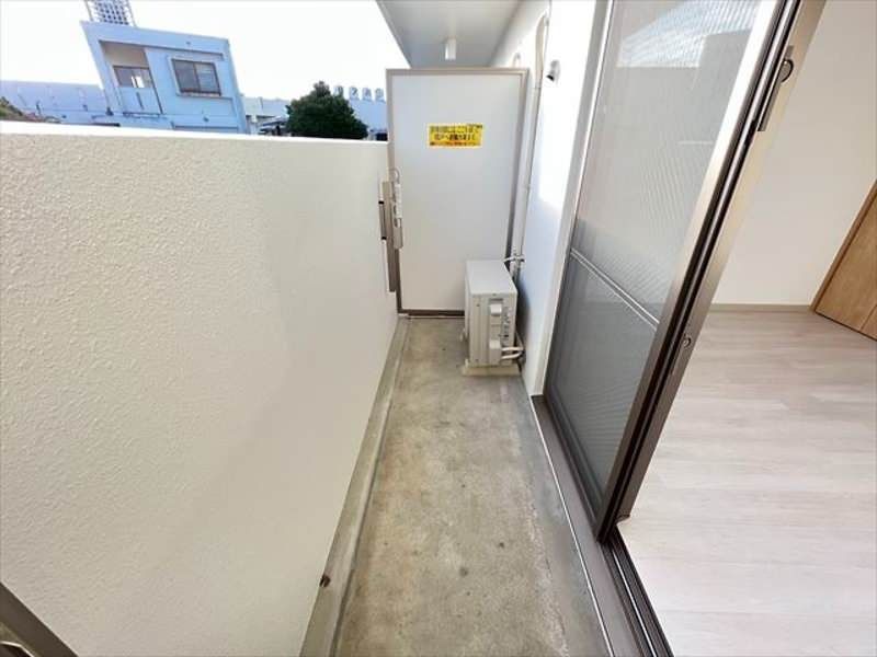 1K Apartment for Rent in Takaezu, Uruma City, Okinawa - Thumbnail 3