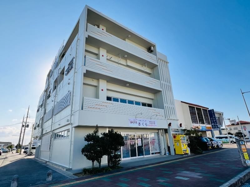 3DK Apartment for Rent in Agena, Uruma City, Okinawa - Thumbnail 2