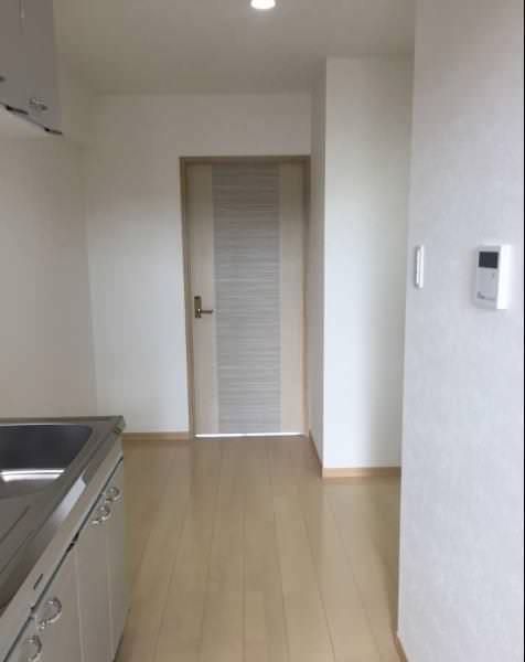 E-Grace 1DK Apartment for Rent in Uruma City, Okinawa - Thumbnail 4