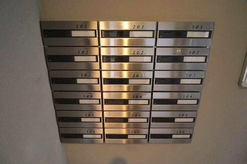 Modern 2LDK Apartment for Rent Near Araha Beach, Chatan - Thumbnail 2