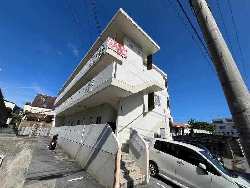 1K Apartment for Rent in Ginowan City, Okinawa - 30.93 sqm - Thumbnail 3