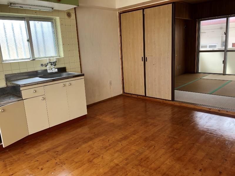 Gushiken Apartment for Rent in Urasoe, Okinawa - 2DK, 35,000 Yen - Thumbnail 4