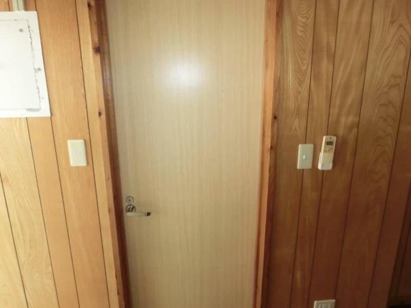 Sunrise Building 2DK Apartment for Rent in Ginowan, Okinawa - Thumbnail 4