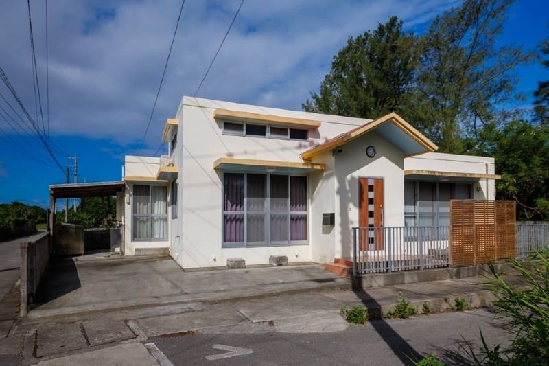 Rental House in Nago Okinawa - 2LDK with Separate Bath & Toilet - Thumbnail 2