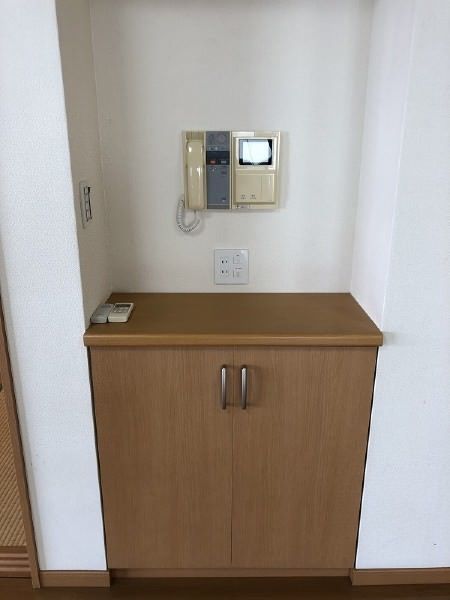 3LDK Corner Apartment in Lions Station Plaza Omoromachi, Naha - Thumbnail 2