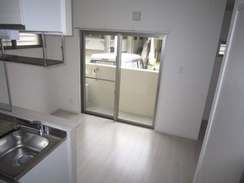 Rent Rivere Kanagusuku 1R Apartment in Tomigusuku, Okinawa - Thumbnail 4