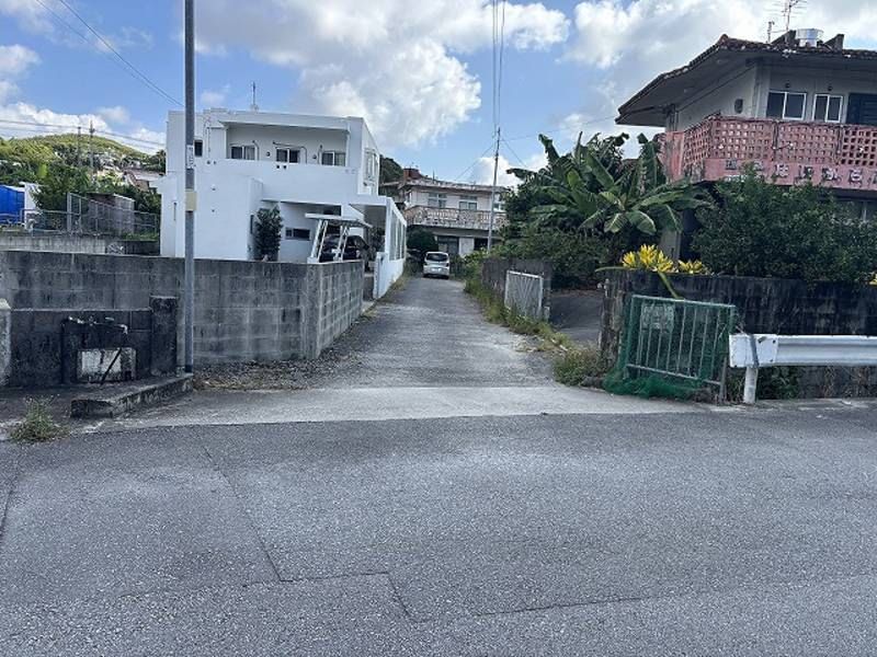 426.5 Tsubo Land for Sale in Haebaru Town, Okinawa - Thumbnail 2