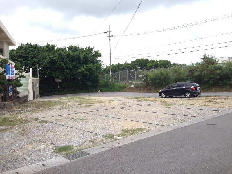 Rental Parking Space in Sashimaka, Ginowan City, Okinawa - Thumbnail 3