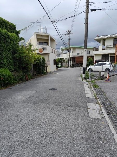 982 Tsubo Land with House in Tomigusuku Okinawa - Thumbnail 3