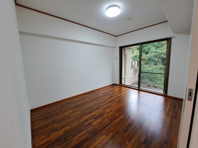 Renovated 2LDK Apartment for Rent in Naha's Shuri Area - Thumbnail 4