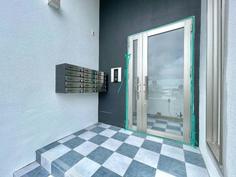 New 2LDK Pet-Friendly Apartment in Chatan, Okinawa - Thumbnail 4