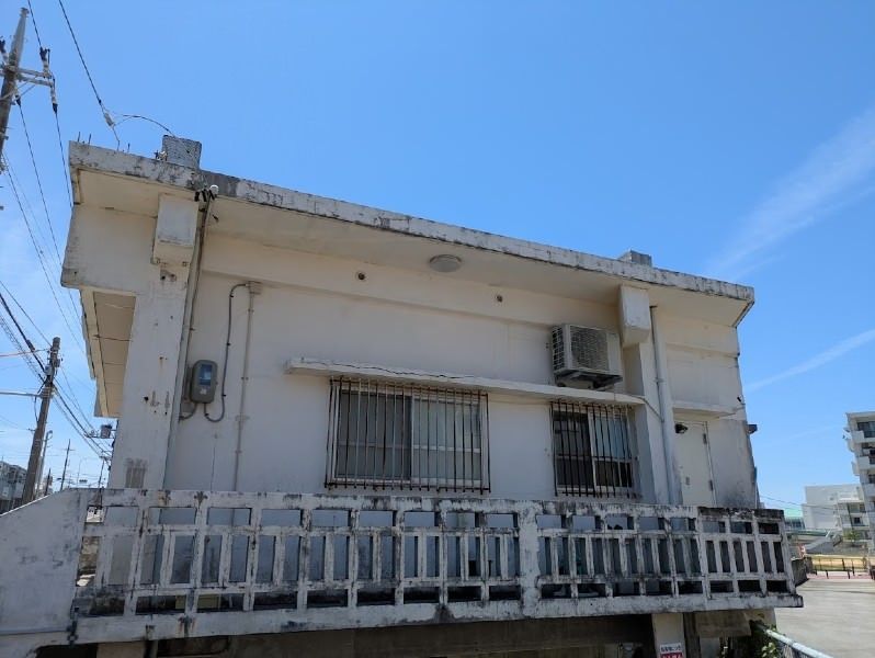 1R Detached House in Ginowan City, Okinawa - Thumbnail 2