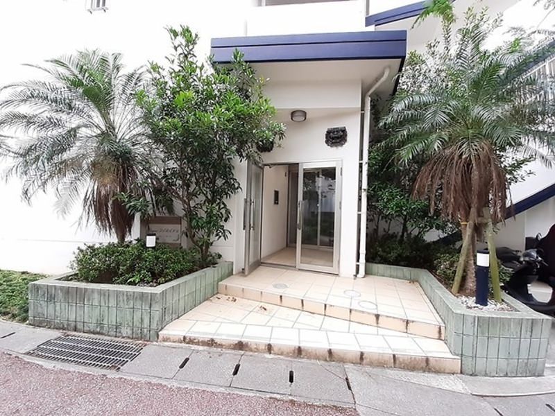 Elegant TABARU 204: 1K Apartment for Rent in Naha, Okinawa - Thumbnail 4