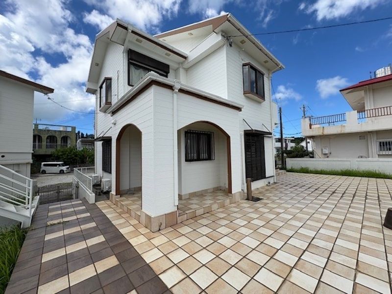 Ocean View House in Kin Town Okinawa with 5LDK Layout - Thumbnail 2