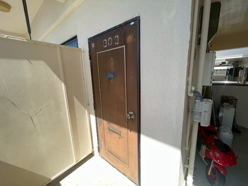 Spacious 3DK Retro Apartment for Rent in Itoman, Okinawa - Thumbnail 4