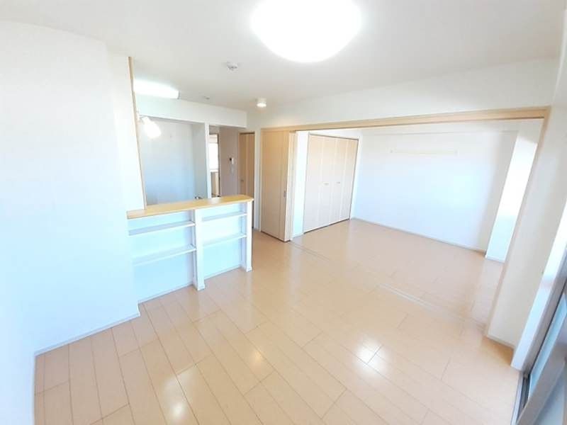 2LDK Apartment for Rent in Yaese Town, Okinawa - Thumbnail 3