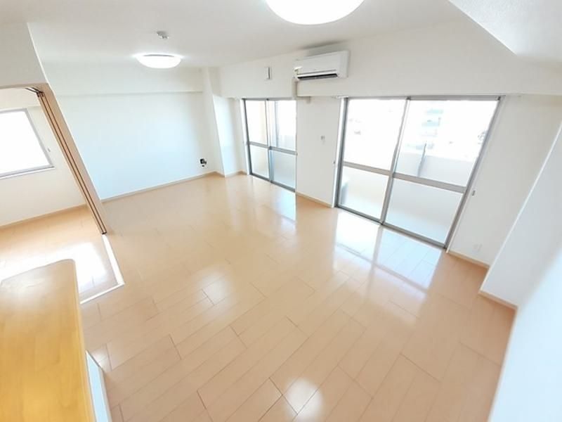 2LDK Apartment for Rent in Ginowan City, Okinawa - Thumbnail 3