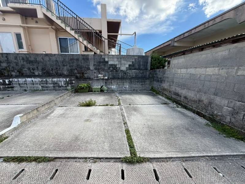 Modern 4LDK House in Yomitan Village with Resort Access - Main Image