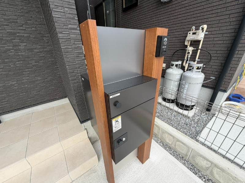 New 4LDK House for Sale in Uruma, Okinawa with Parking - Thumbnail 4