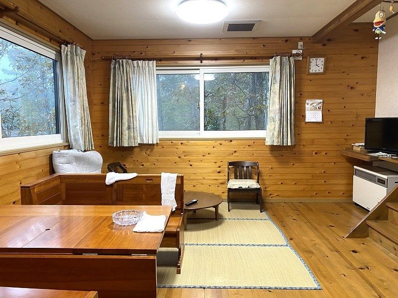 White House Villa with Car Space in Fukushima's Hatori Heiwa-go - Thumbnail 4