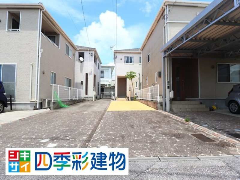 Used 4LDK House in Uruma, Okinawa - 99.63 sqm - Thumbnail 2