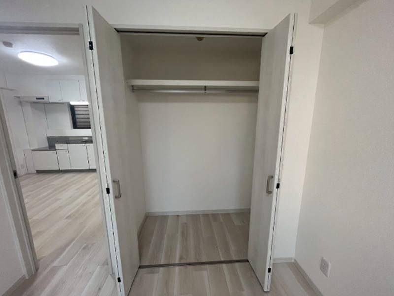 Refurbished 2DK Apartment for Rent in Urasoe Miyagi, Okinawa - Thumbnail 3