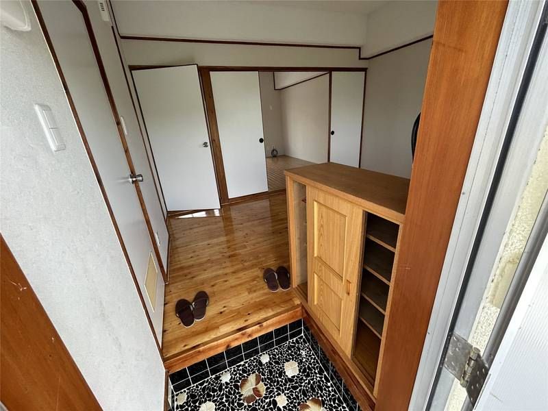 2DK Apartment for Rent in Yozu, Itoman City, Okinawa - Thumbnail 2