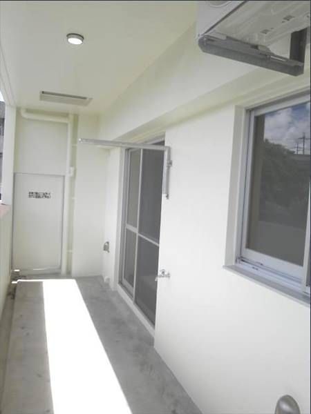 E-Grace 3DK Apartment for Rent in Uruma City, Okinawa - Thumbnail 2