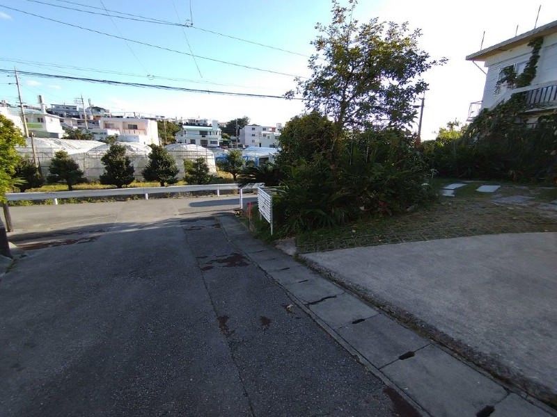 Land for Sale in Ganaha, Tomigusuku, Okinawa - 120.78 sqm - Thumbnail 2