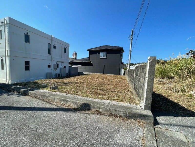150 sqm Residential Land for Sale in Itoman City, Okinawa - Thumbnail 4