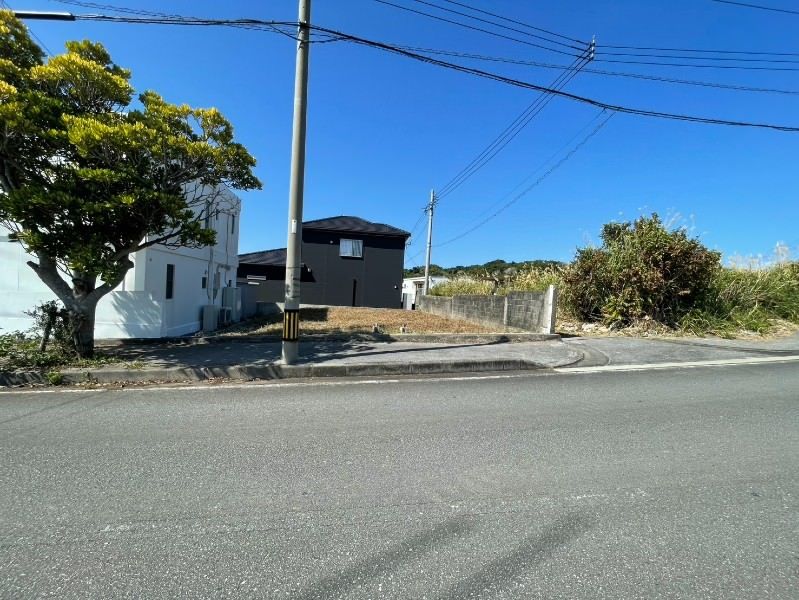 150 sqm Residential Land for Sale in Itoman City, Okinawa - Thumbnail 3