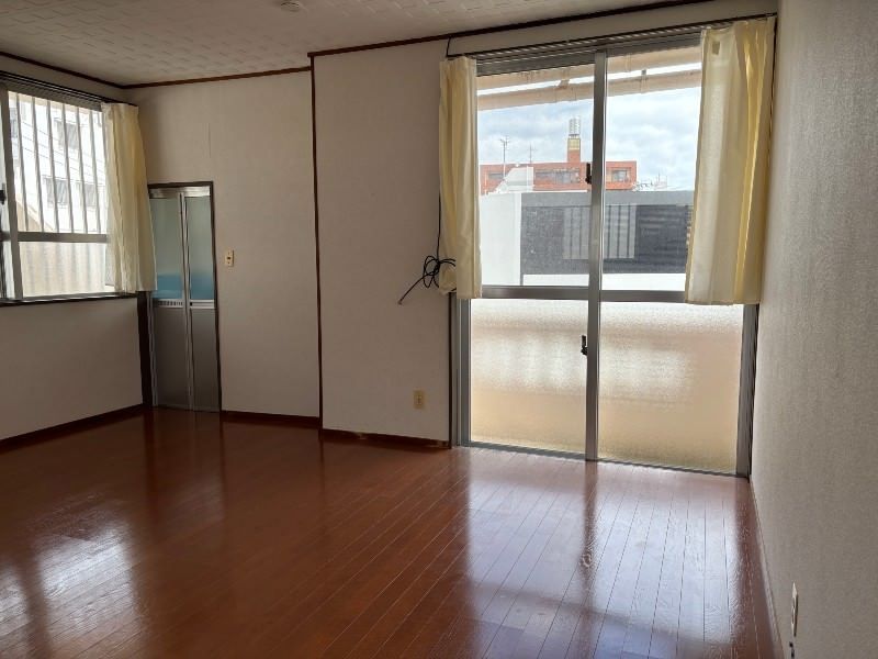 1R Apartment for Rent in Ginowan, Okinawa - 16.6 sqm - Thumbnail 4