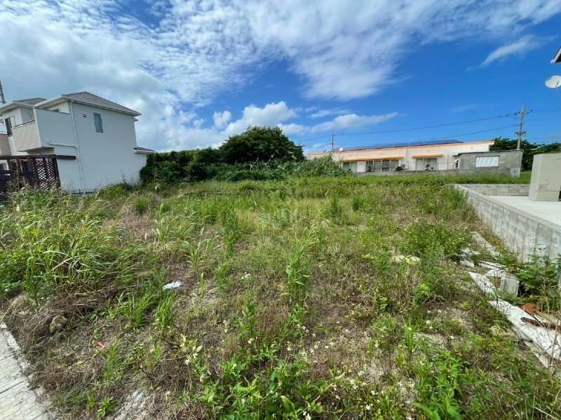252 sqm Building Land for Sale in Uruma City, Okinawa - Thumbnail 2