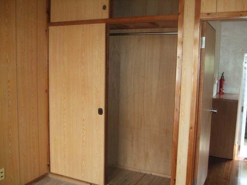 2DK Apartment for Rent in Izu, Urasoe, Okinawa - Thumbnail 3