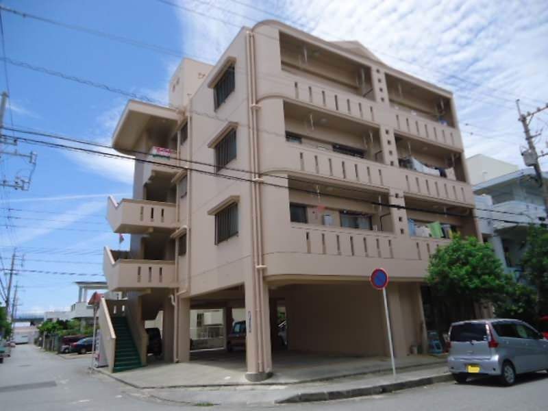3DK Apartment for Rent in Itoman, Okinawa - Sun Marina Nishizaki - Thumbnail 3