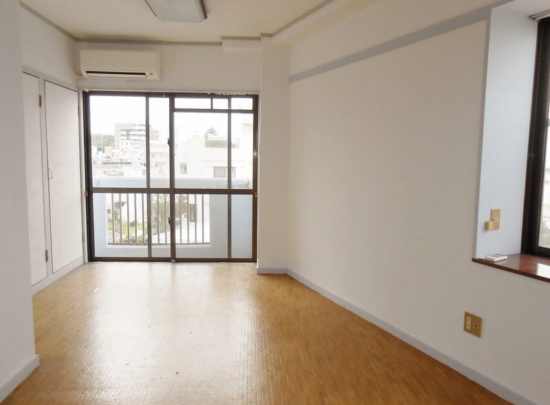 1R Apartment for Rent in Kiyuna, Ginowan City, Okinawa - Thumbnail 4