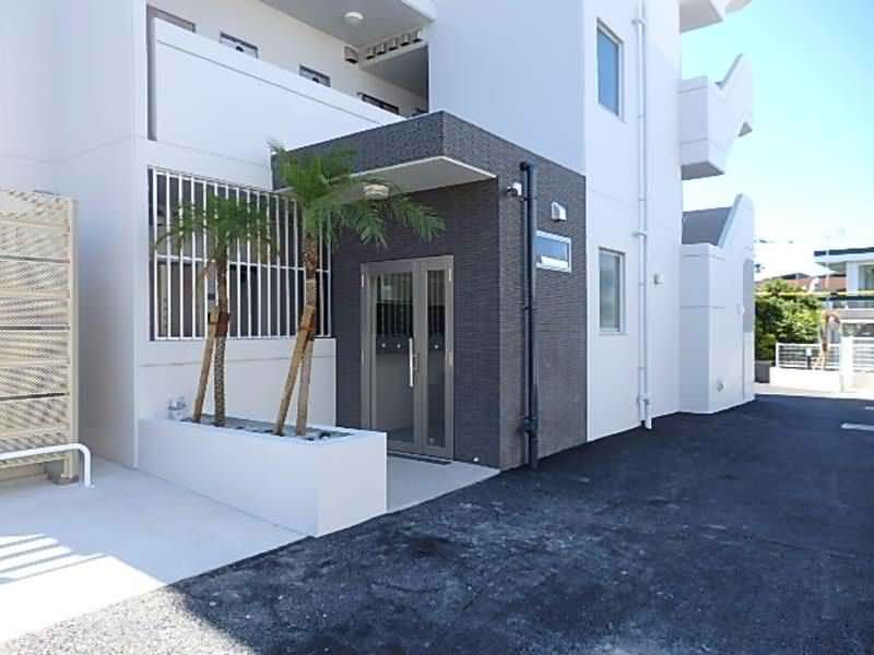 N. GRANDE 1DK Apartment for Rent in Ginowan, Okinawa - Thumbnail 2