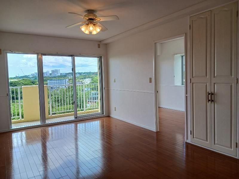 2LDK Apartment for Rent in Motobu Town, Okinawa - Thumbnail 3