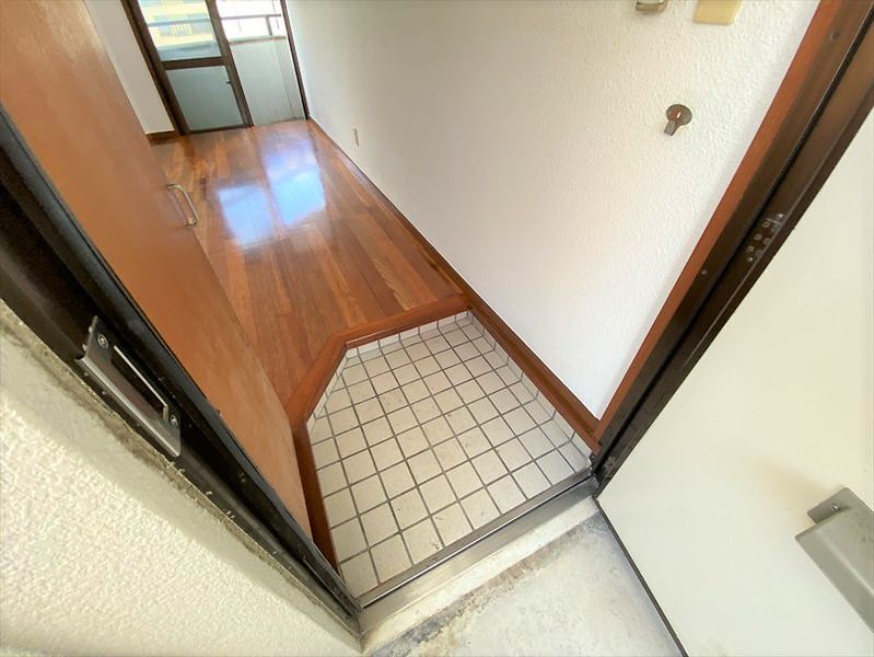1R Apartment for Rent in Urasoe City, Okinawa - 16.5 sqm - Thumbnail 4